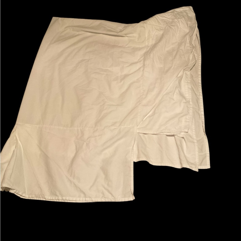 White Full Size Bed Skirt